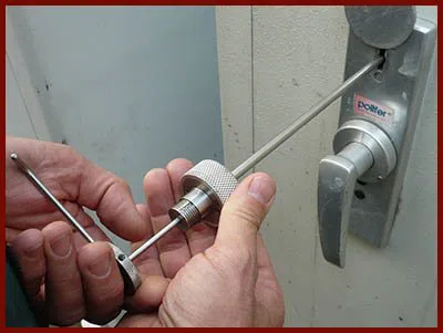 Locksmith Lock Store Des Moines, IA 515-344-3820 - 5-lock-opening